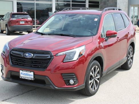 Used 2023 Subaru Forester Limited AWD/4WD image 1
