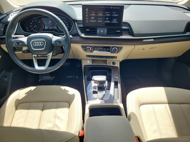 Certified 2022 Audi Q5 2.0T Premium AWD/4WD image 2