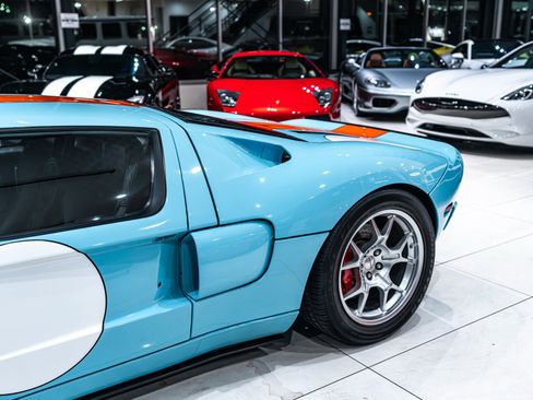 Used 2006 Ford GT image 41