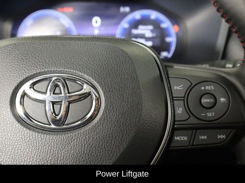 Used 2025 Toyota RAV4 XSE w/ Weather Package AWD/4WD image 10