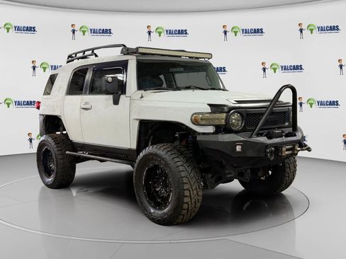 Used 2007 Toyota FJ Cruiser 4WD image 7