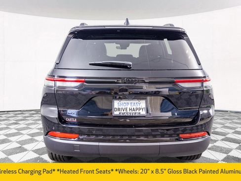 New 2025 Jeep Grand Cherokee Altitude image 12