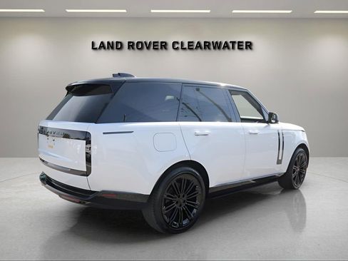 New 2026 Land Rover Range Rover SE image 5