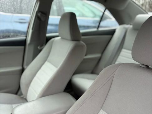 Used 2017 Toyota Camry XLE image 31