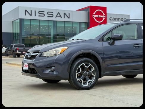 Used 2015 Subaru Crosstrek 2.0i Premium image 2