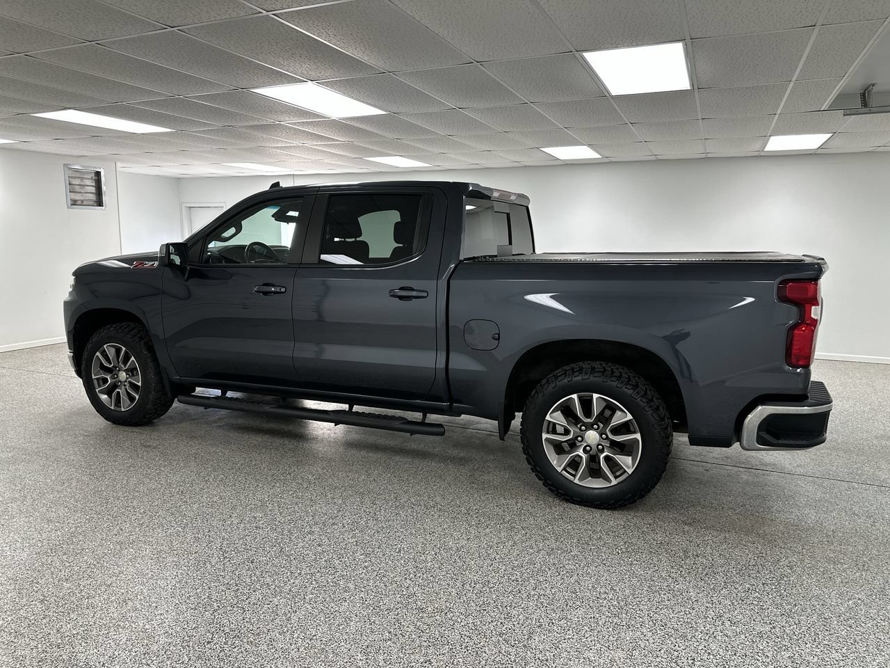 Used 2021 Chevrolet Silverado 1500 LT w/ All Star Edition Plus AWD/4WD image 6