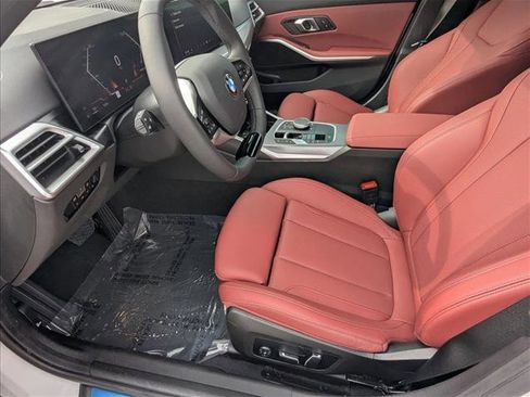 Certified 2025 BMW 330i Sedan w/ Convenience Package image 17