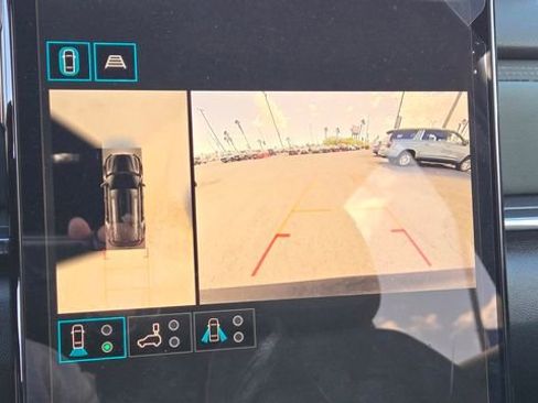 New 2026 GMC Terrain AT4 w/ Technology Package II AWD/4WD image 8
