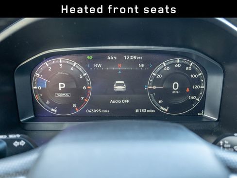 Used 2023 Mitsubishi Outlander SE Black Edition image 14