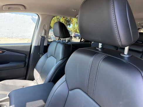 Used 2023 Honda Pilot EX-L image 8