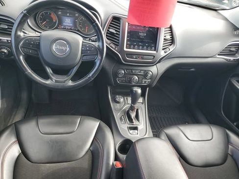 Used 2020 Jeep Cherokee Trailhawk w/ Cold Weather Group AWD/4WD image 10