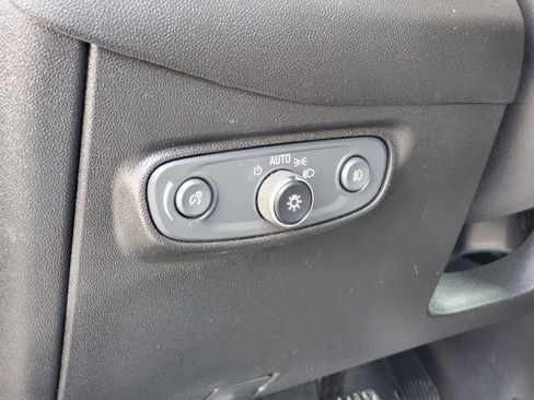 Used 2020 Chevrolet Equinox LT w/ Driver Convenience Package FWD image 8