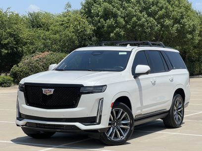 Used 2022 Cadillac Escalade Sport Platinum w/ Heavy-Duty Trailer Package