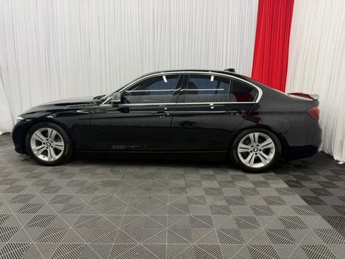 Used 2017 BMW 330i xDrive Sedan AWD/4WD image 3