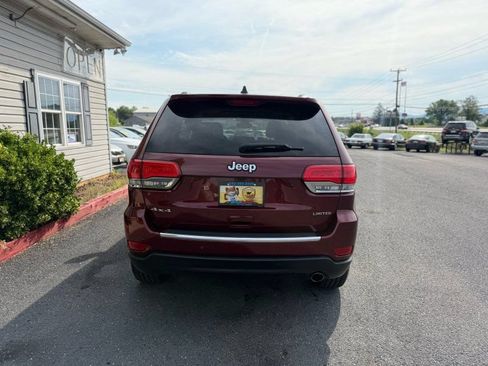 Used 2017 Jeep Grand Cherokee Limited AWD/4WD image 6