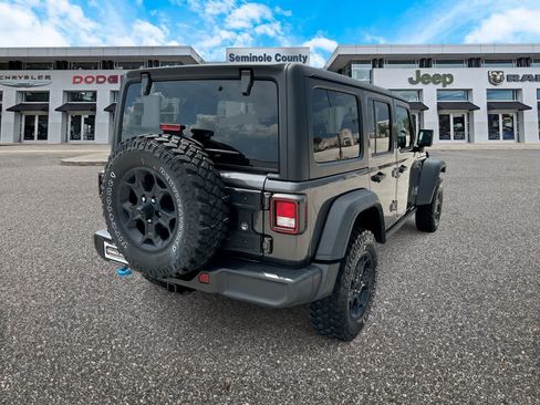 Certified 2023 Jeep Wrangler Unlimited w/ Cold Weather Group AWD/4WD image 8