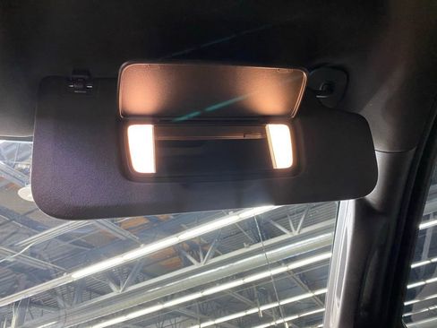 Used 2022 GMC Sierra 1500 Denali w/ Denali Premium Package image 37