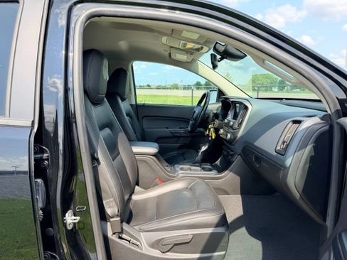 Certified 2022 Chevrolet Colorado Z71 w/ Safety Package AWD/4WD image 11