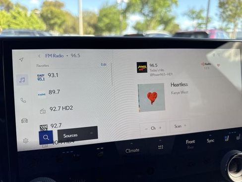 Used 2025 Lexus RX 350 Premium w/ Accessory Package (K3) image 16