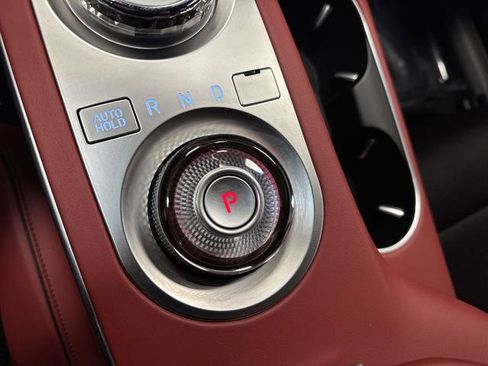 Used 2024 Genesis GV70 2.5T w/ Sport Prestige Package image 22