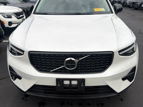 Used 2026 Volvo XC40 B5 Plus w/ Protection Package Premier AWD/4WD image 5
