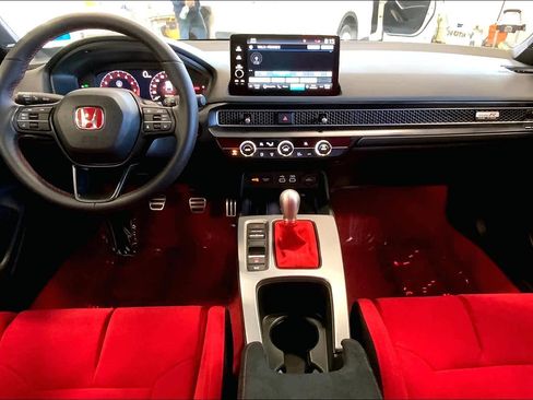 Used 2025 Honda Civic Type R image 14