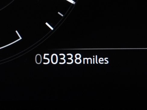 Used 2021 Land Rover Range Rover Evoque SE image 19