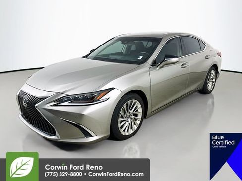 Used 2021 Lexus ES 250 w/ Accessory Package AWD/4WD image 4