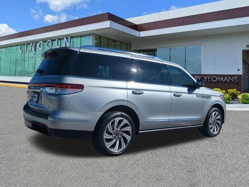 Certified 2023 Lincoln Navigator Reserve image 5