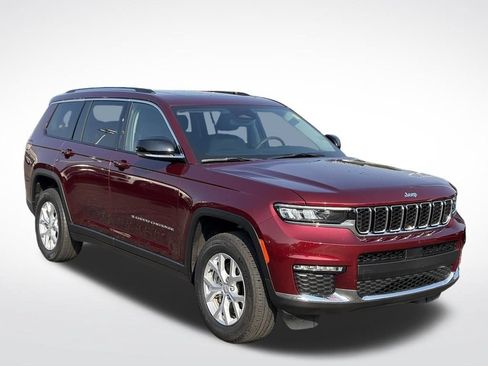 Used 2023 Jeep Grand Cherokee L Limited AWD/4WD image 2