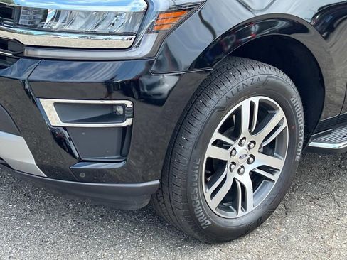Used 2023 Ford Expedition Max Limited image 7