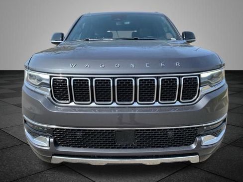 Used 2023 Jeep Wagoneer Series III w/ Premium Group I image 13