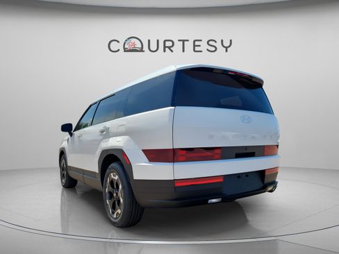 New 2026 Hyundai Santa Fe SE image 3