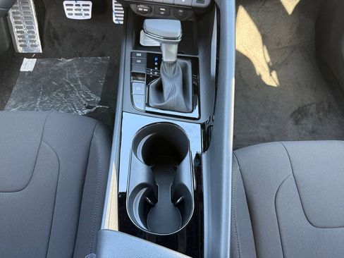 New 2026 Hyundai Elantra SEL Sport Premium FWD image 15