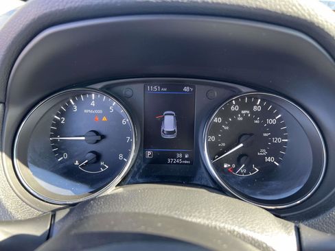 Used 2020 Nissan Rogue SL w/ Premium Package image 26