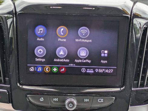 Used 2020 Chevrolet Traverse LT FWD image 18