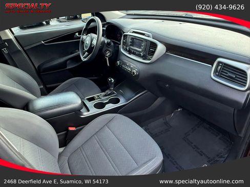 Used 2017 Kia Sorento LX image 22