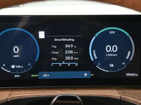 Used 2024 Hyundai Santa Fe Limited FWD image 16