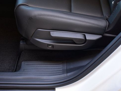 New 2025 Hyundai Santa Fe Limited FWD image 25