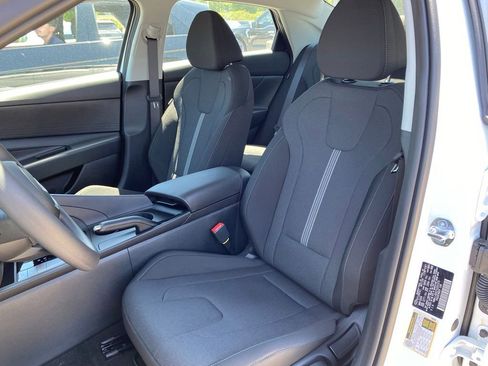 New 2026 Hyundai Elantra SE w/ Cargo Package FWD image 21