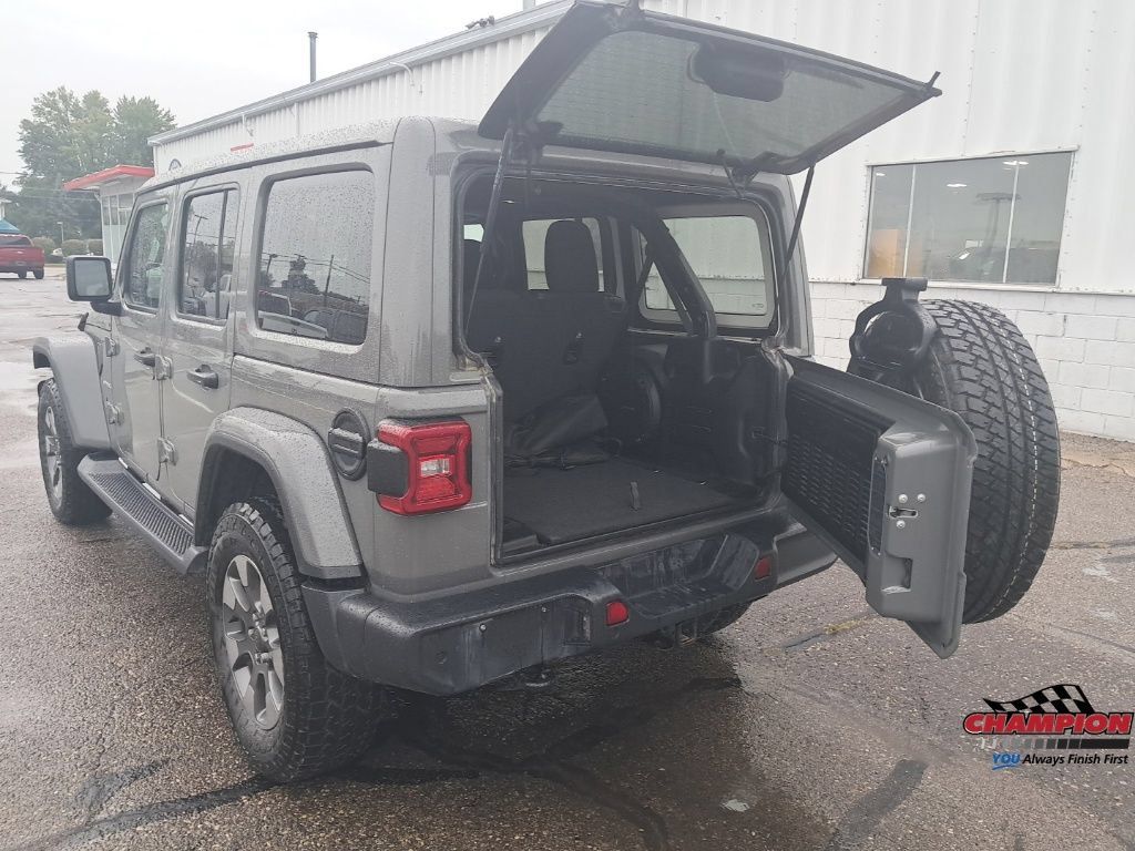 Used 2020 Jeep Wrangler Unlimited Sahara AWD/4WD image 20