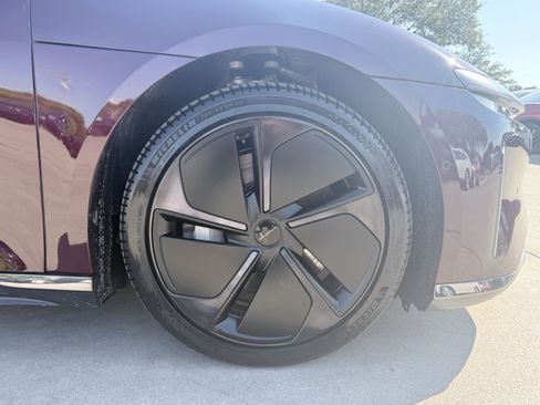 Used 2025 Lucid Air Touring image 14