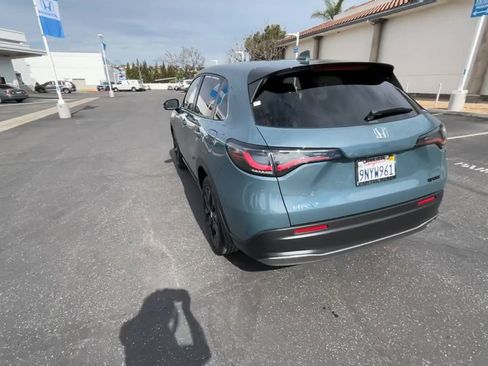 Used 2025 Honda HR-V Sport image 7