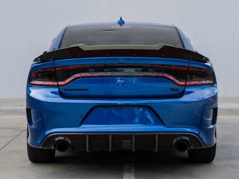 Used 2022 Dodge Charger R/T w/ Blacktop Package RWD image 10