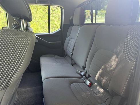 Used 2019 Nissan Frontier PRO-4X AWD/4WD image 14