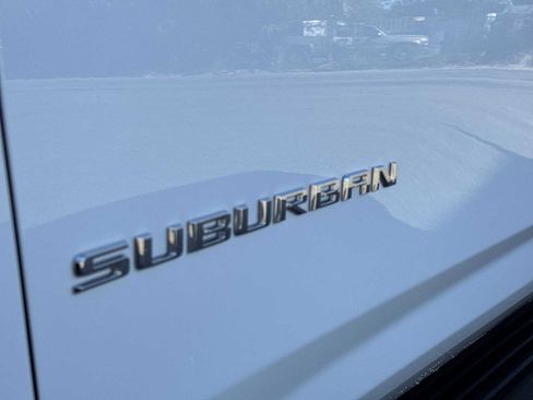 Used 2024 Chevrolet Suburban LT AWD/4WD image 14