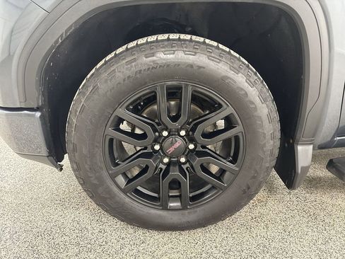 Used 2022 GMC Sierra 1500 Elevation image 16