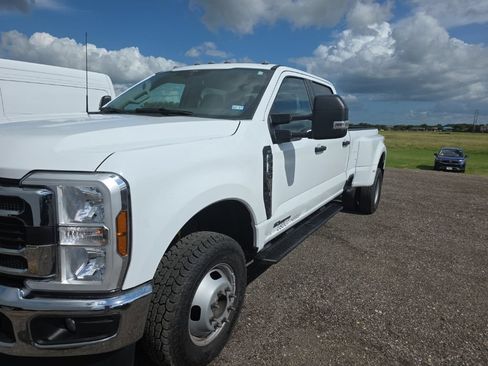 Used 2025 Ford F350 XLT AWD/4WD image 1