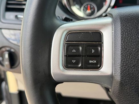 Used 2012 Dodge Grand Caravan Crew w/ Crew Value Pkg FWD image 17