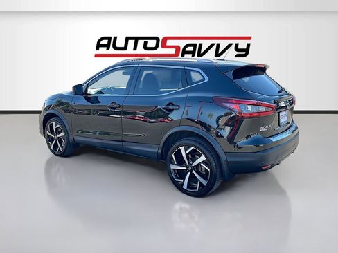 Used 2022 Nissan Rogue Sport SL image 5